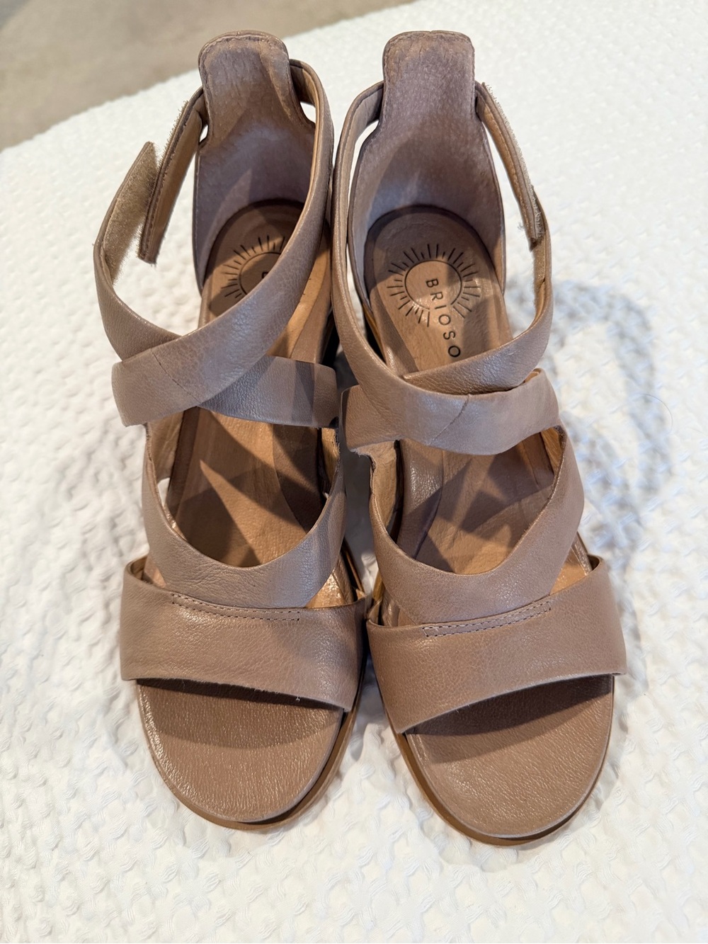 Brio Soho Women’s Taupe Leather Strappy Wedge Sandals